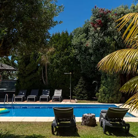 Esperanca By An Island *