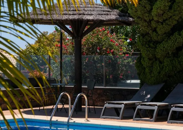 Esperanca By An Island